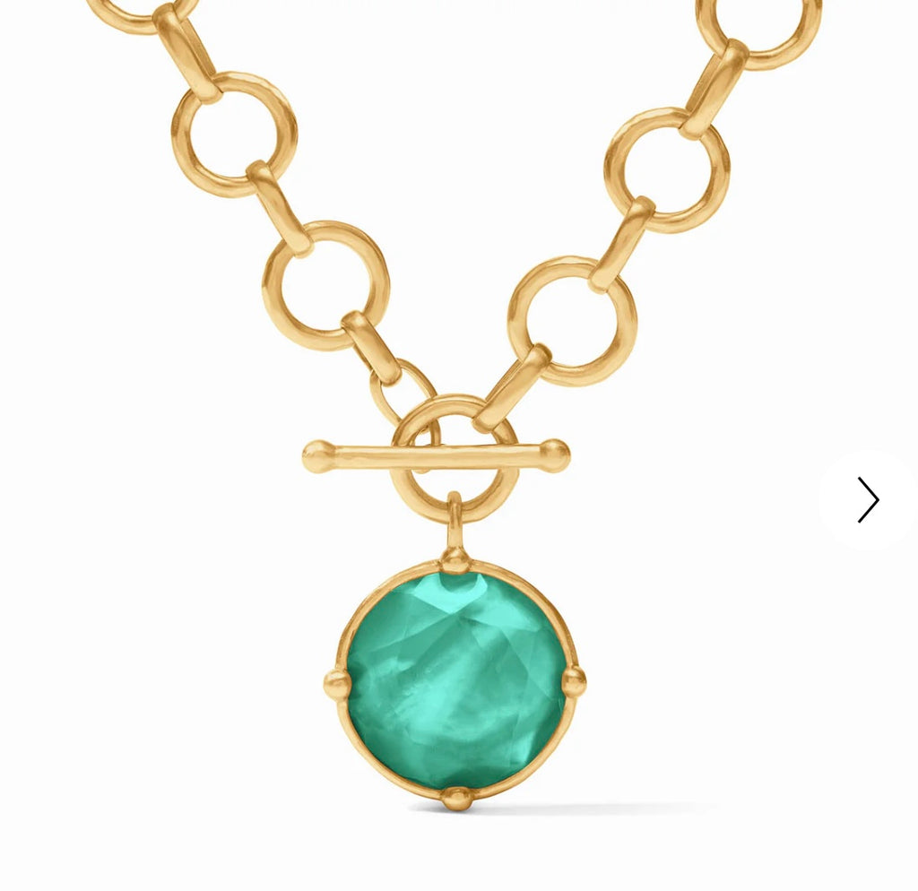 emerald pendant necklace